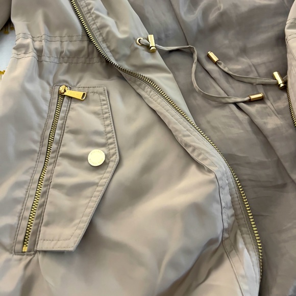 MICHAEL KORS Windbreaker Trench Coat Short Size Medium Champagne Color - Picture 4 of 8